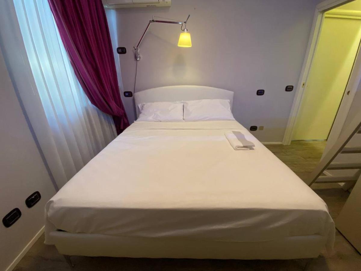 Desenzano Luxury Apartment 代森扎诺-德尔加达 外观 照片