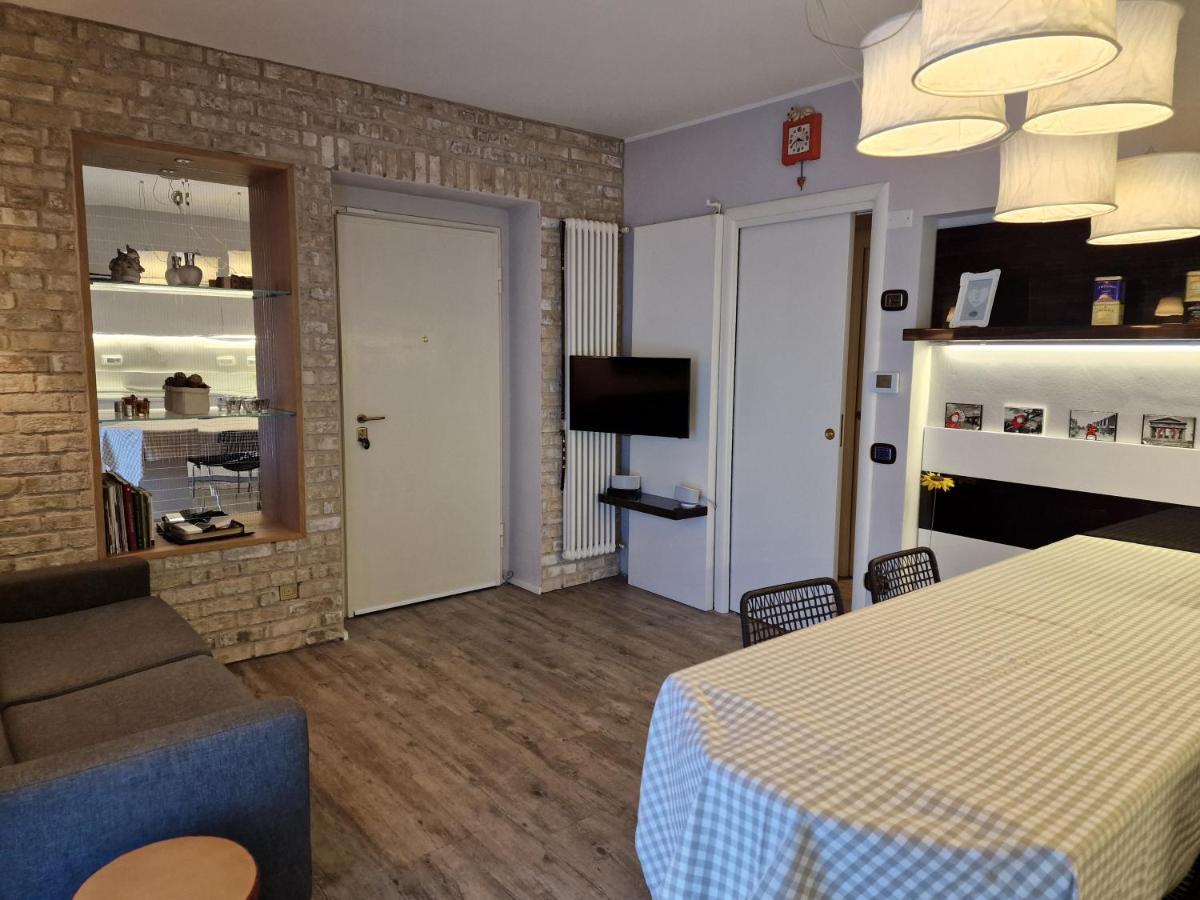 Desenzano Luxury Apartment 代森扎诺-德尔加达 外观 照片
