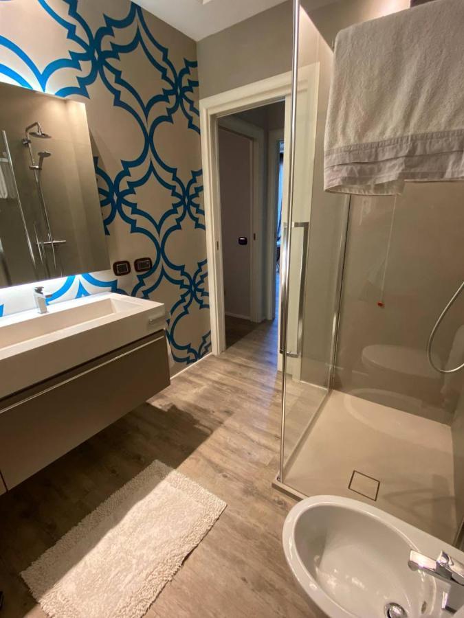 Desenzano Luxury Apartment 代森扎诺-德尔加达 外观 照片