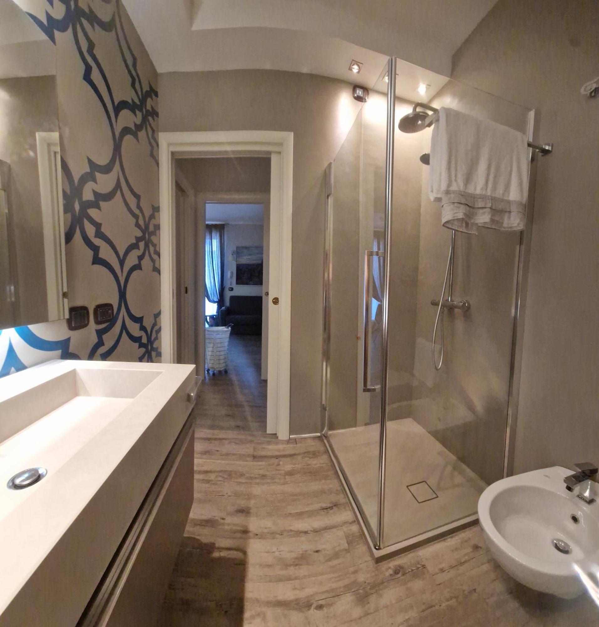 Desenzano Luxury Apartment 代森扎诺-德尔加达 外观 照片